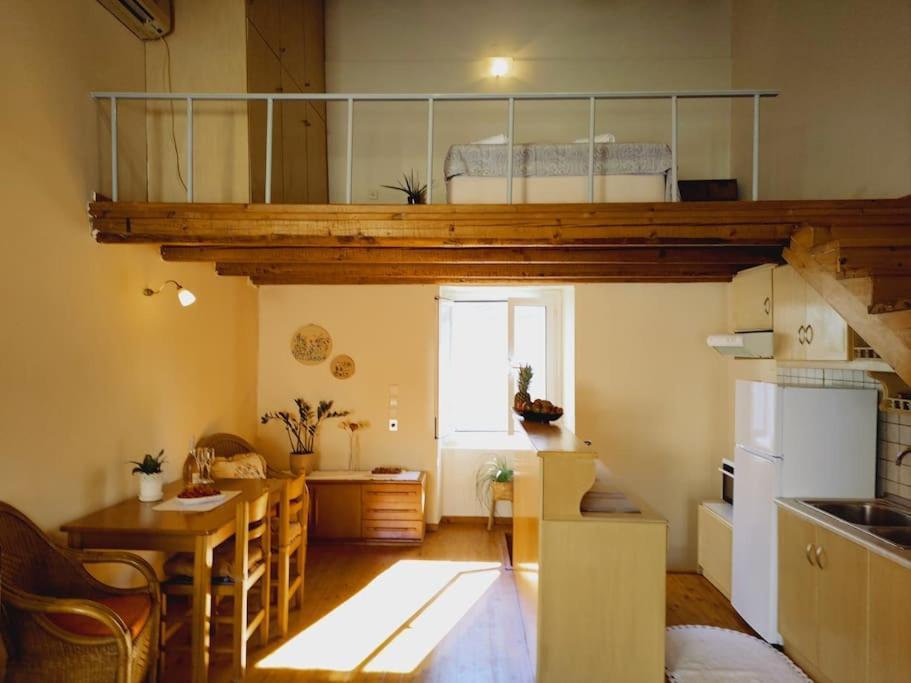 Mary'S Bright Apartment - Corfu Old Town Luaran gambar