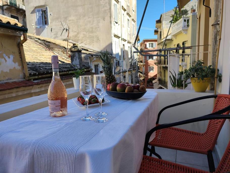 Mary'S Bright Apartment - Corfu Old Town Luaran gambar